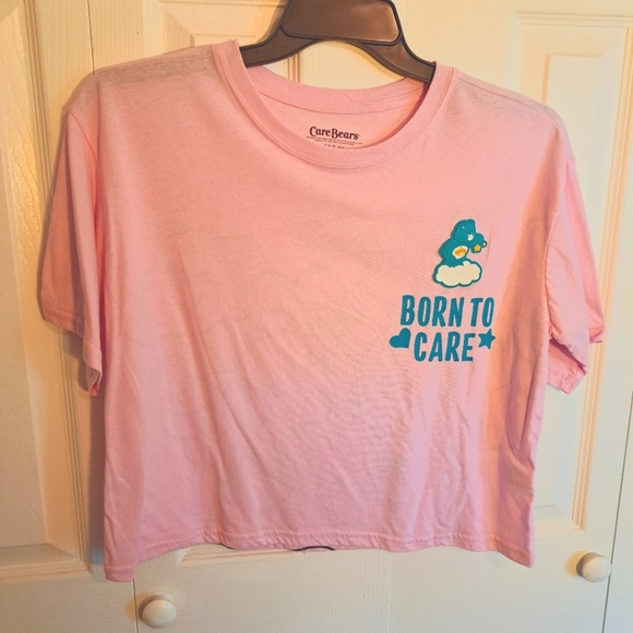 Care Bears -Born To Care- Crop T-Shirt Size: Medium Juniors - Picture 1 of 5